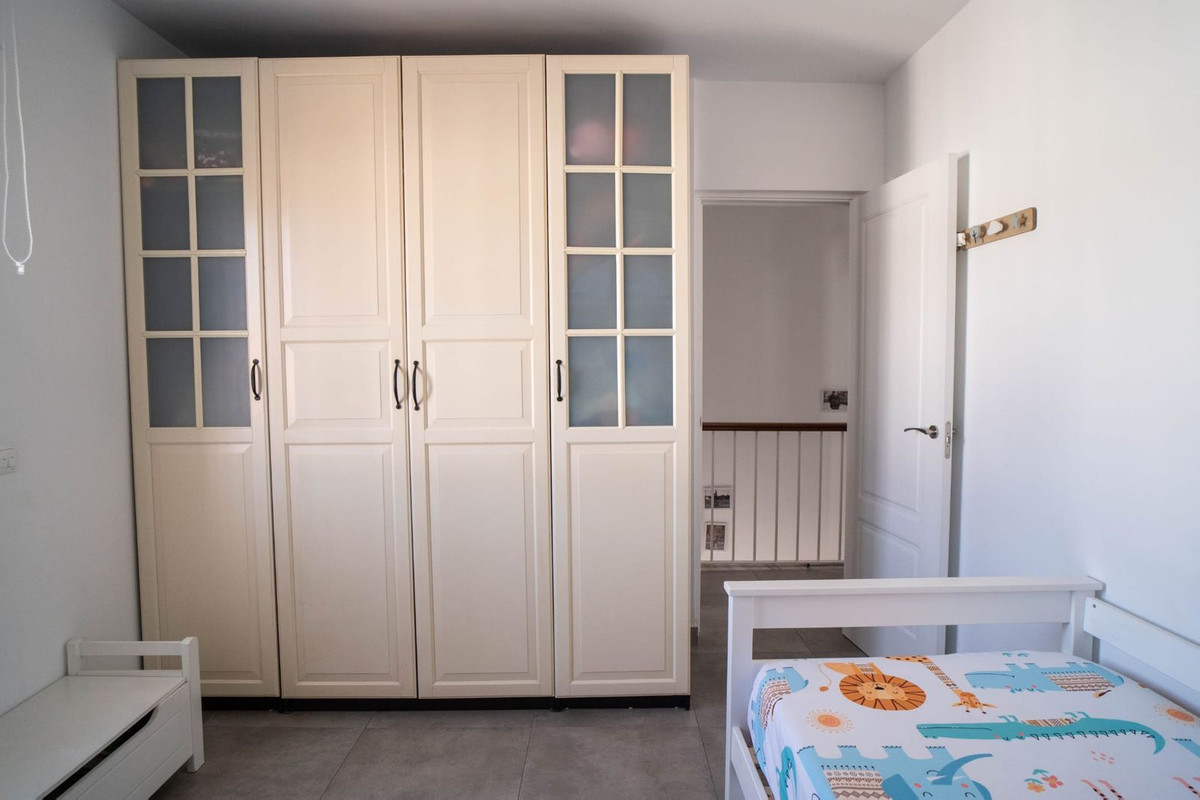 Se vende Pareada de 6 dormitorios en Costa Del Sol, Málaga, España