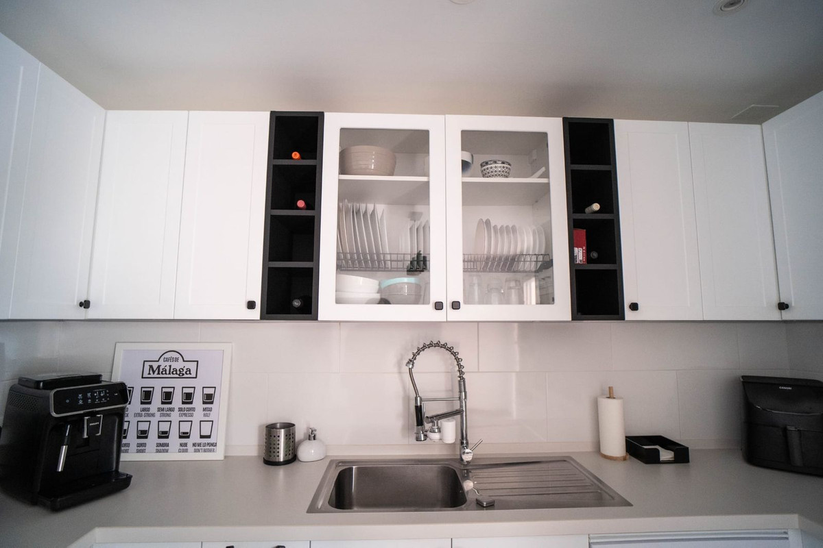 Se vende Pareada de 6 dormitorios en Costa Del Sol, Málaga, España