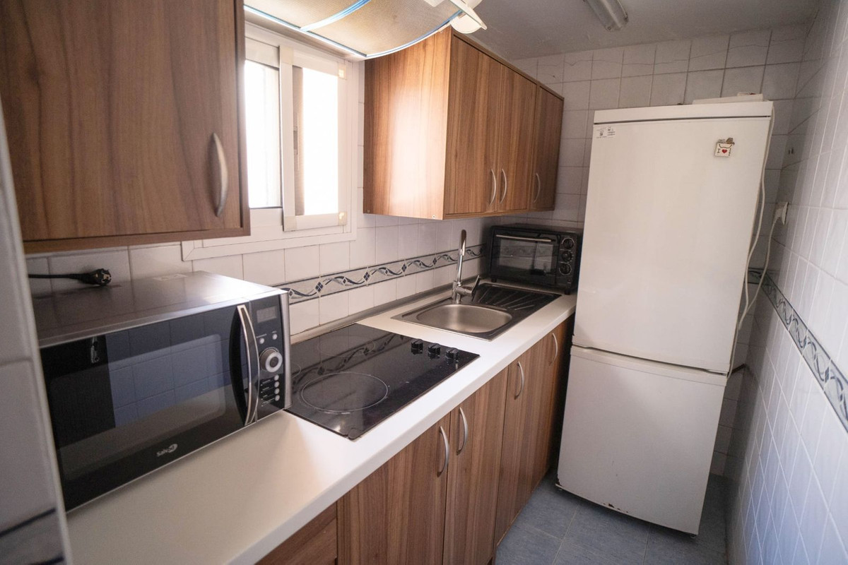 Se vende Pareada de 6 dormitorios en Costa Del Sol, Málaga, España
