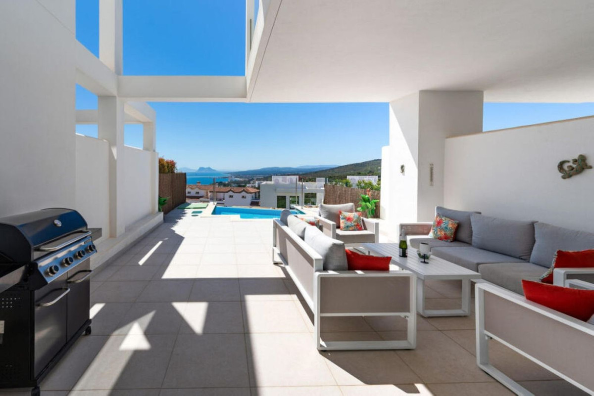4 Bed Townhouse for sale in Manilva Costa Del Sol, Málaga, Spain