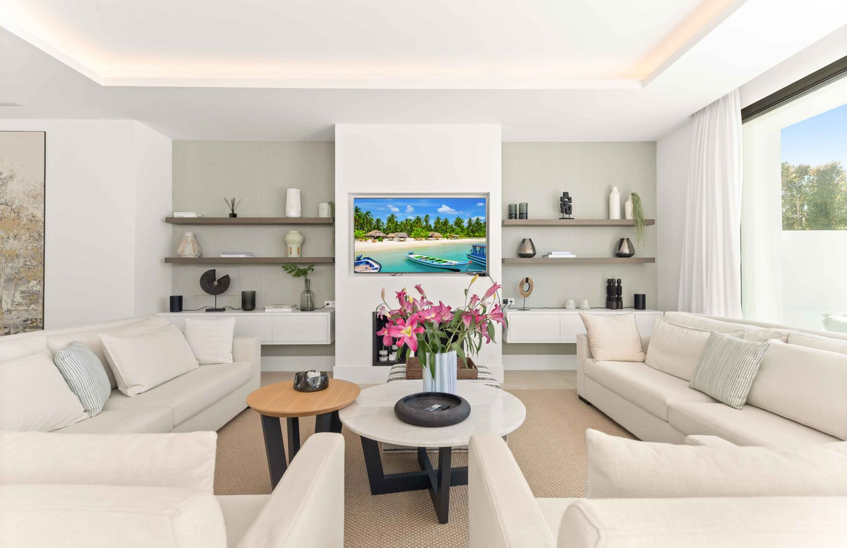 Se vende Villa - Chalet de 5 dormitorios en Costa Del Sol, Málaga, España