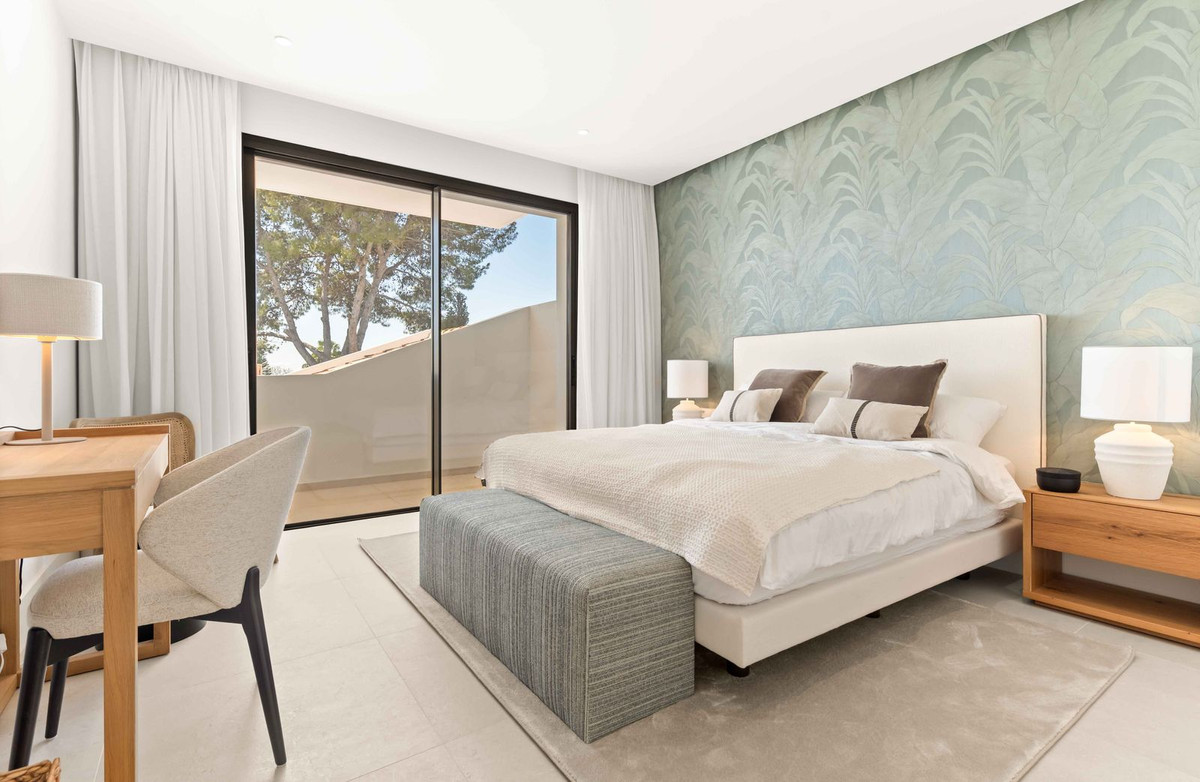 Se vende Villa - Chalet de 5 dormitorios en Costa Del Sol, Málaga, España