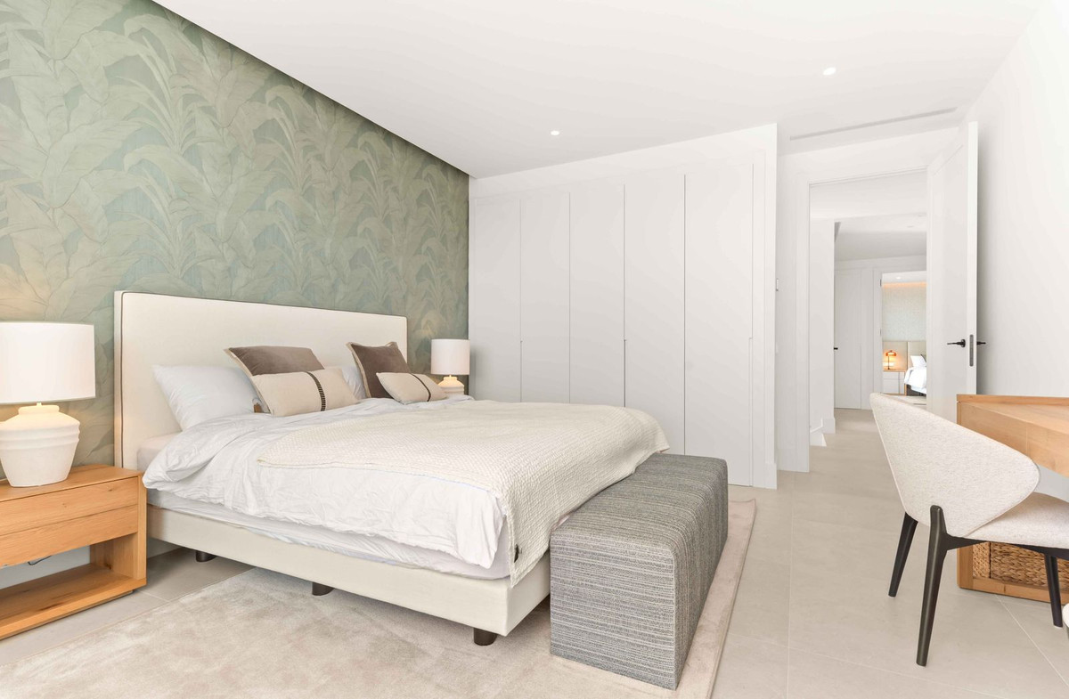 Se vende Villa - Chalet de 5 dormitorios en Costa Del Sol, Málaga, España