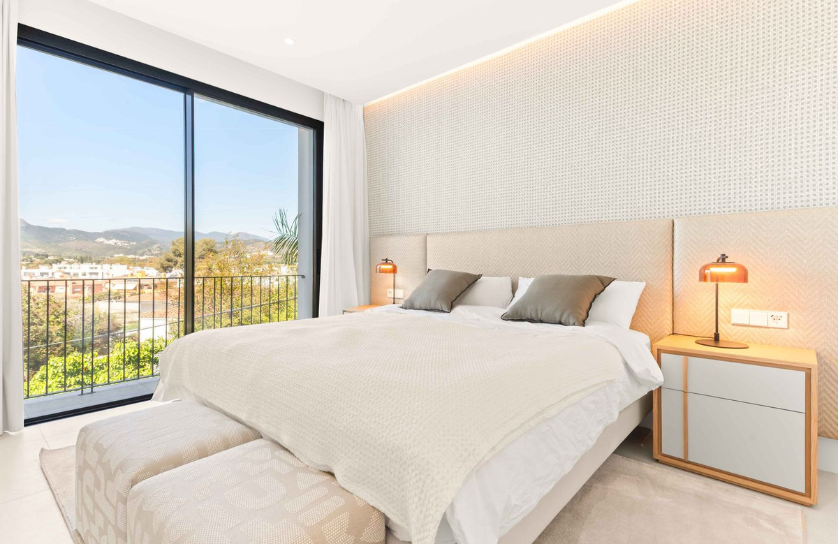 Se vende Villa - Chalet de 5 dormitorios en Costa Del Sol, Málaga, España