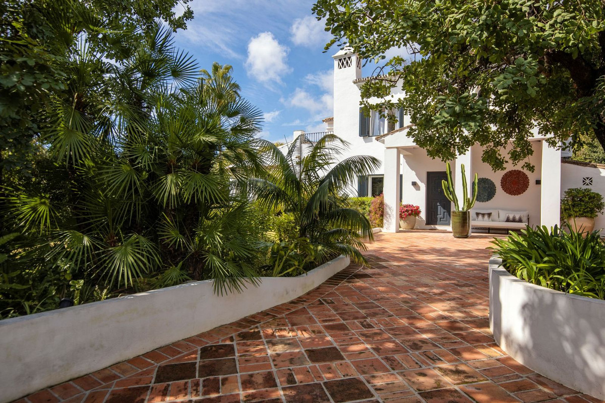 Se vende Villa - Chalet de 5 dormitorios en Costa Del Sol, Málaga, España