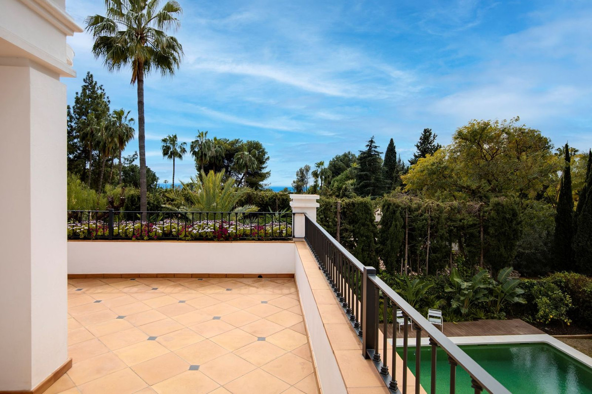 Se vende Villa - Chalet de 5 dormitorios en Costa Del Sol, Málaga, España