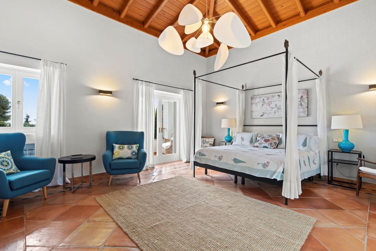 Se vende Villa - Chalet de 5 dormitorios en Costa Del Sol, Málaga, España