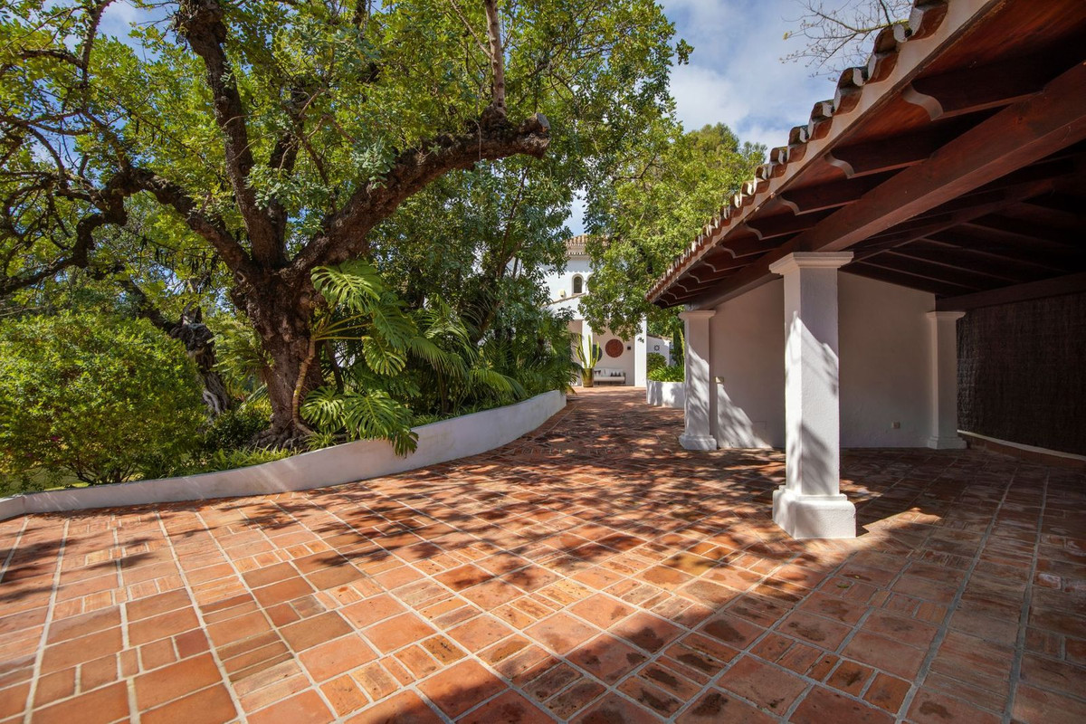 Se vende Villa - Chalet de 5 dormitorios en Costa Del Sol, Málaga, España