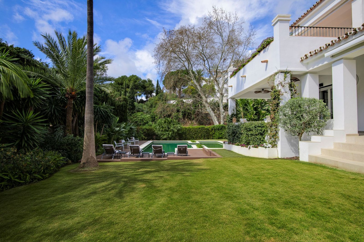 Se vende Villa - Chalet de 5 dormitorios en Costa Del Sol, Málaga, España