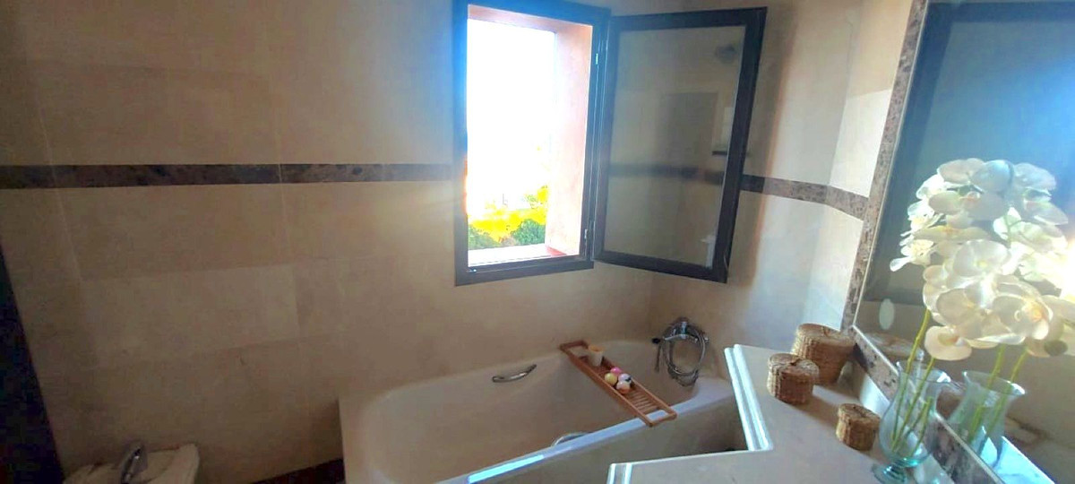3 Bed Apartment for sale in Manilva Costa Del Sol, Málaga, Spain