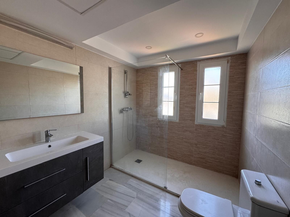 4 Bed Townhouse for sale in Estepona Costa Del Sol, Málaga, Spain