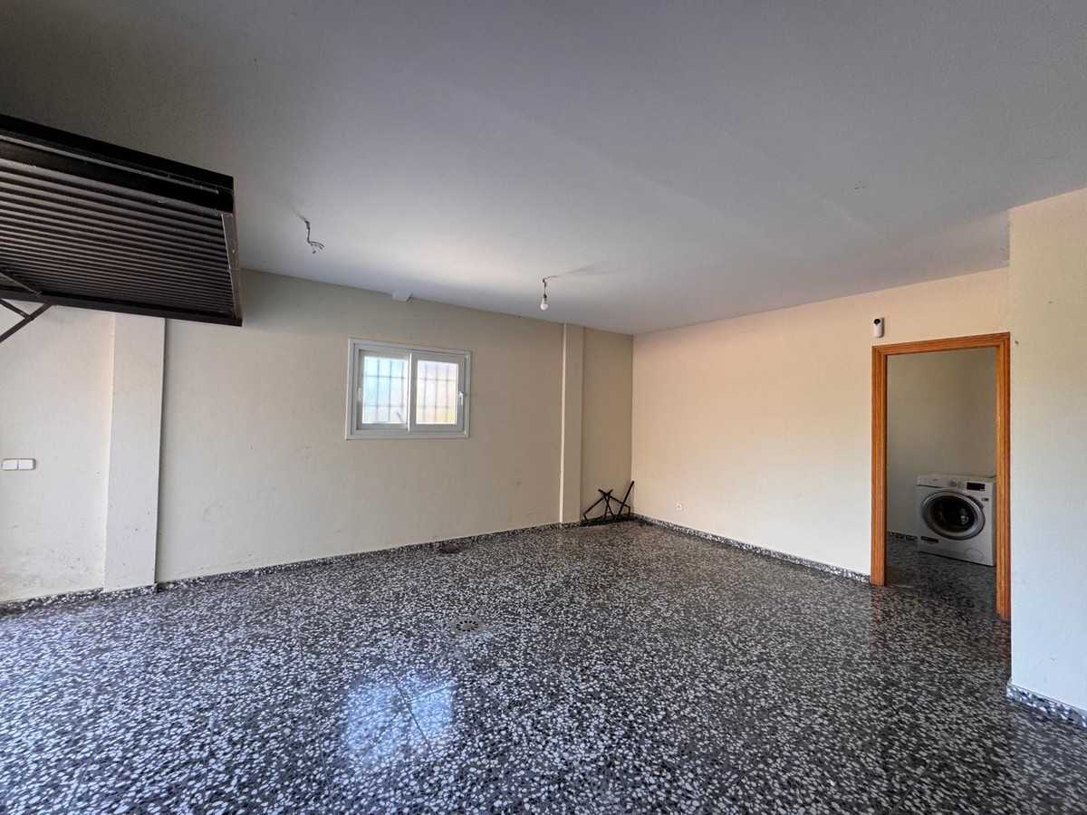 4 Bed Townhouse for sale in Estepona Costa Del Sol, Málaga, Spain