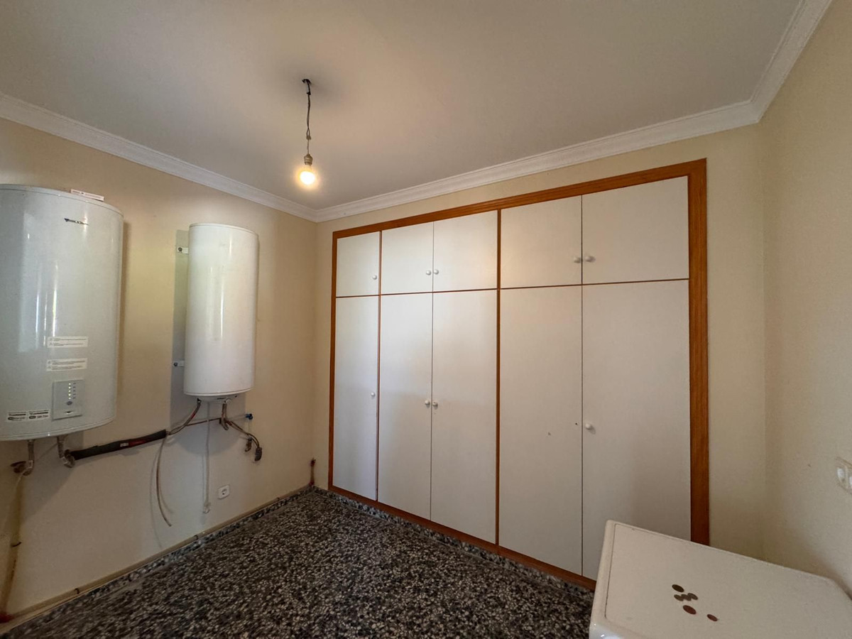 4 Bed Townhouse for sale in Estepona Costa Del Sol, Málaga, Spain