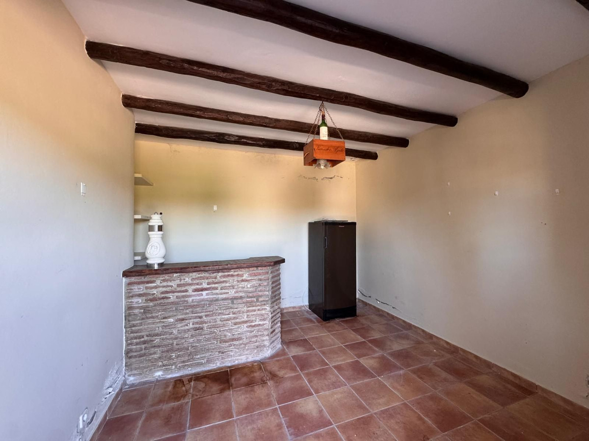 4 Bed Townhouse for sale in Estepona Costa Del Sol, Málaga, Spain