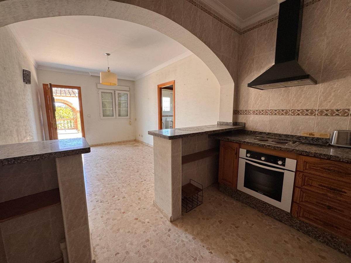 4 Bed Townhouse for sale in Estepona Costa Del Sol, Málaga, Spain