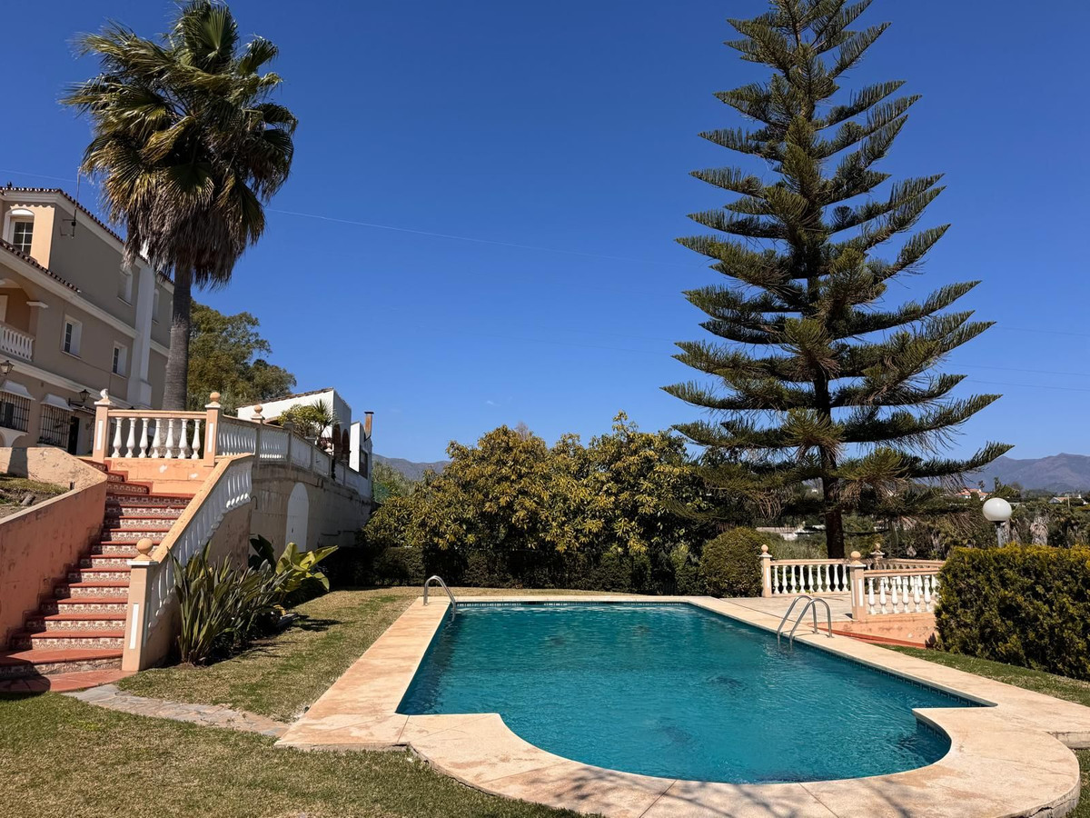 4 Bed Townhouse for sale in Estepona Costa Del Sol, Málaga, Spain