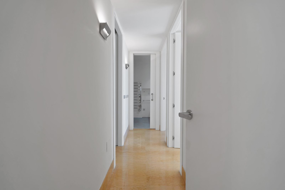 3 Bed Apartment for sale in Nueva Andalucía Costa Del Sol, Málaga, Spain
