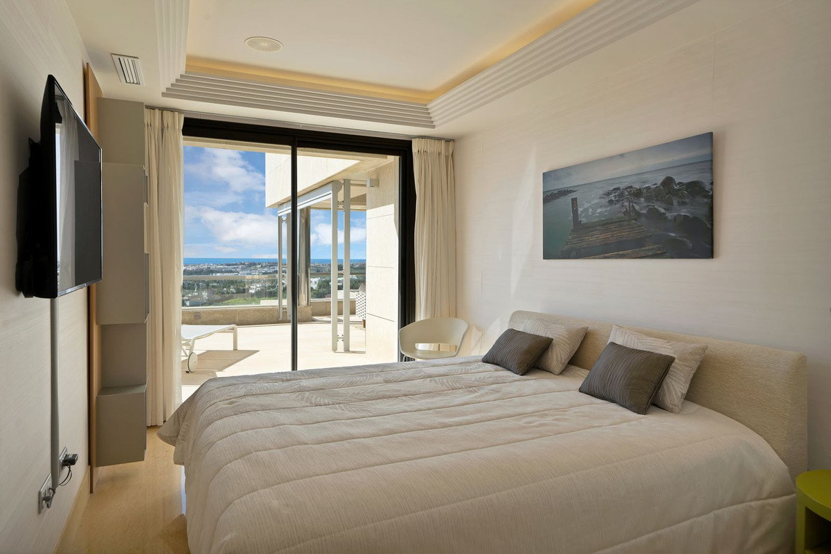 3 Bed Apartment for sale in Nueva Andalucía Costa Del Sol, Málaga, Spain
