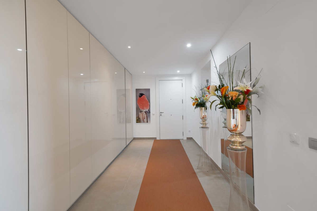 3 Bed Apartment for sale in Nueva Andalucía Costa Del Sol, Málaga, Spain