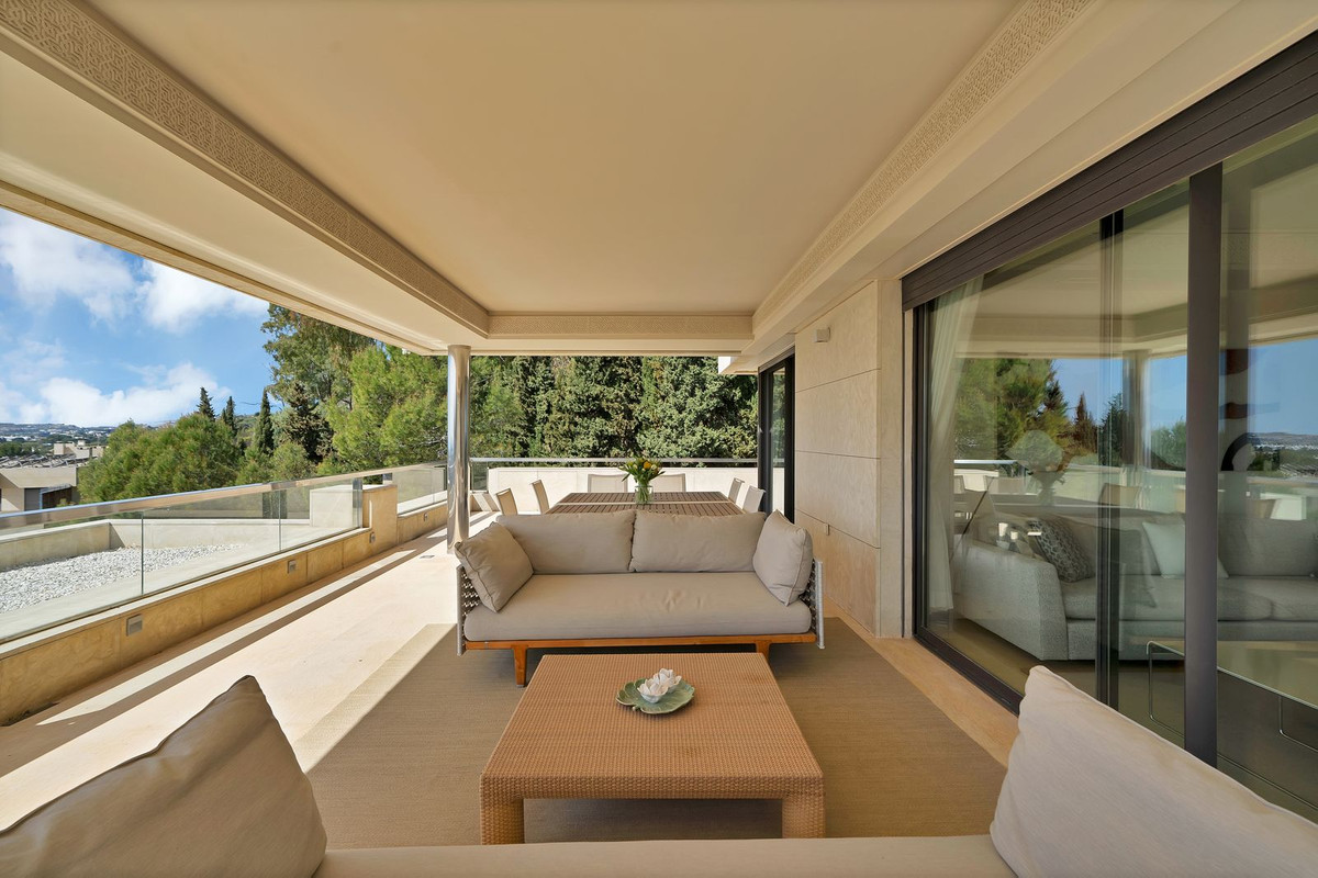 3 Bed Apartment for sale in Nueva Andalucía Costa Del Sol, Málaga, Spain