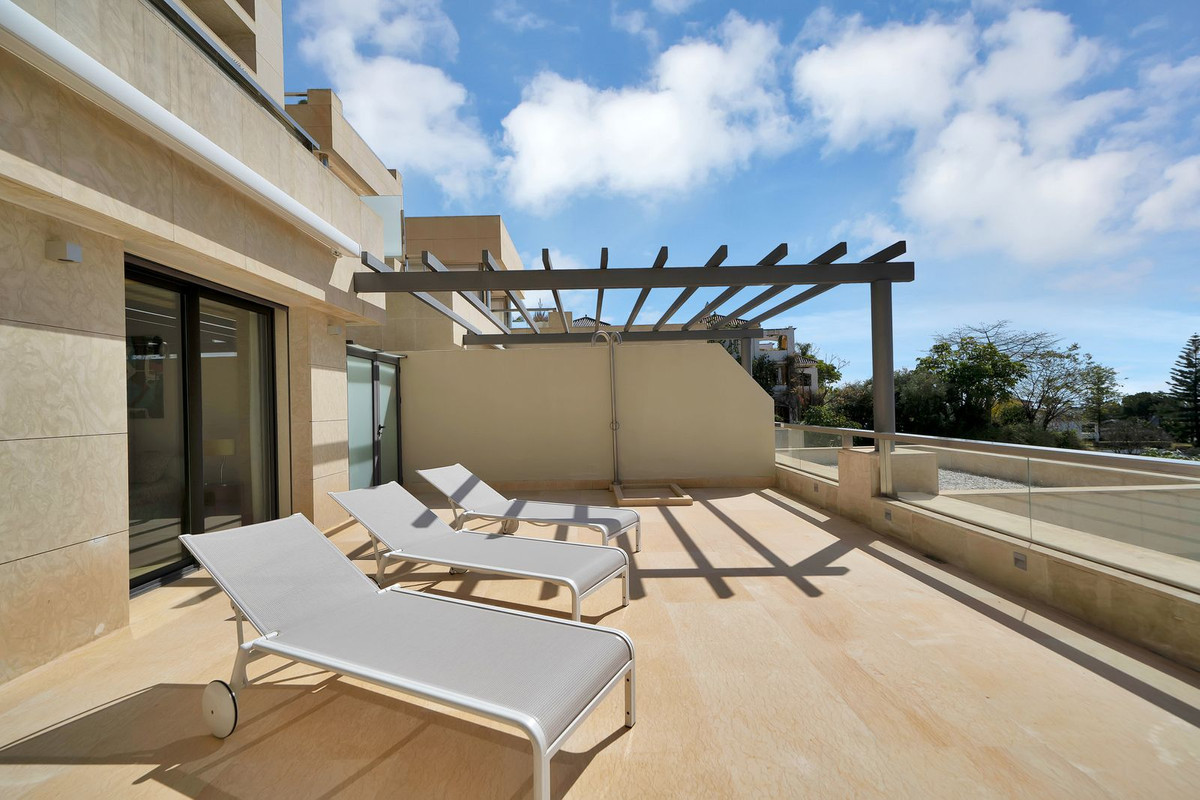 3 Bed Apartment for sale in Nueva Andalucía Costa Del Sol, Málaga, Spain