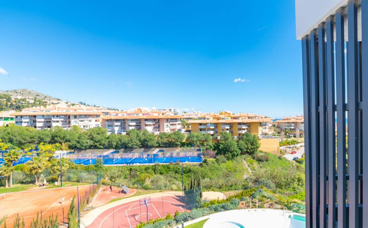 3 Bed Apartment for sale in Fuengirola Costa Del Sol, Málaga, Spain