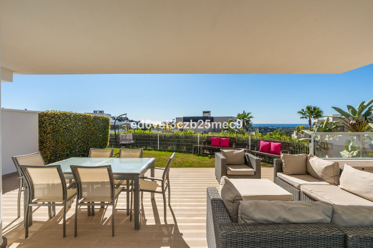 3 Bed Apartment for sale in Los Arqueros Costa Del Sol, Málaga, Spain