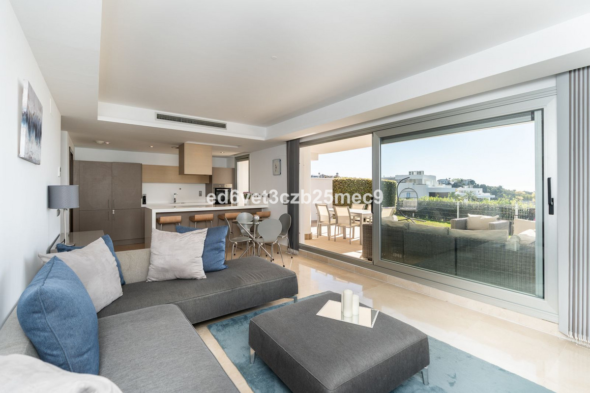 3 Bed Apartment for sale in Los Arqueros Costa Del Sol, Málaga, Spain