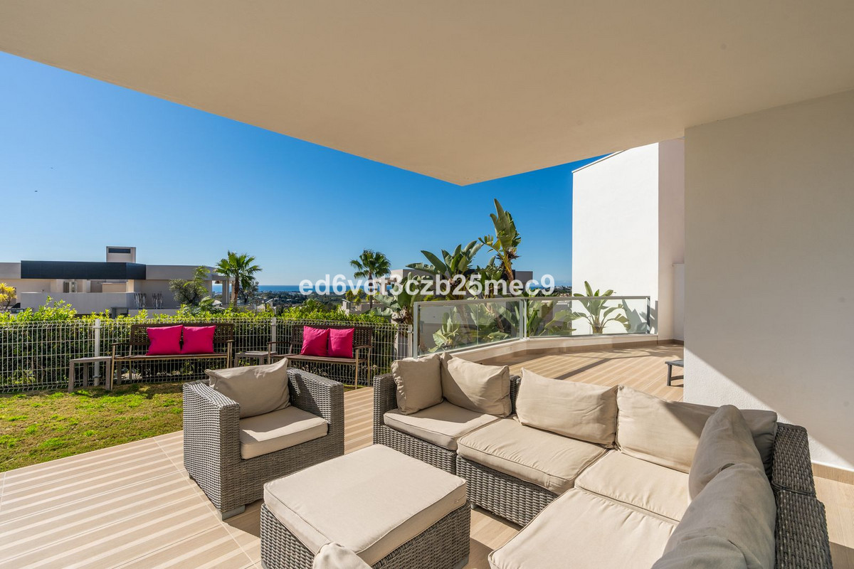 3 Bed Apartment for sale in Los Arqueros Costa Del Sol, Málaga, Spain