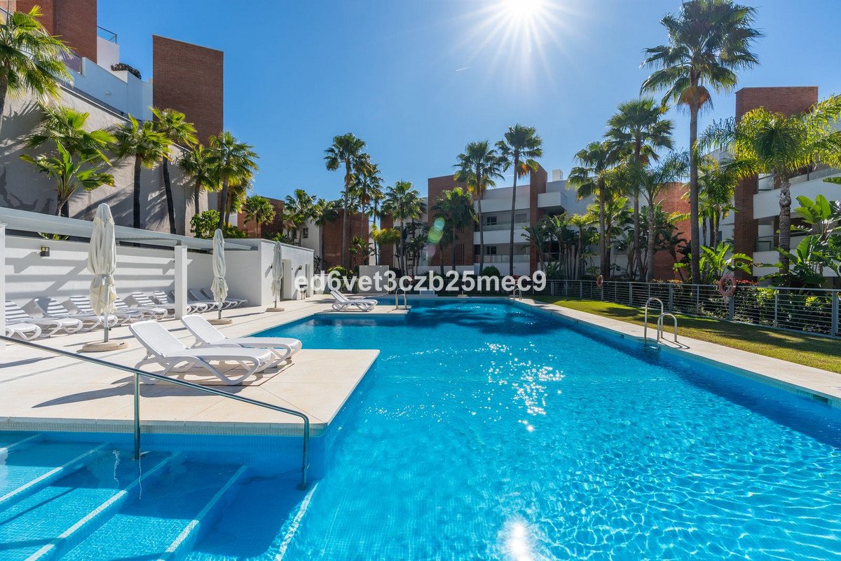 3 Bed Apartment for sale in Los Arqueros Costa Del Sol, Málaga, Spain