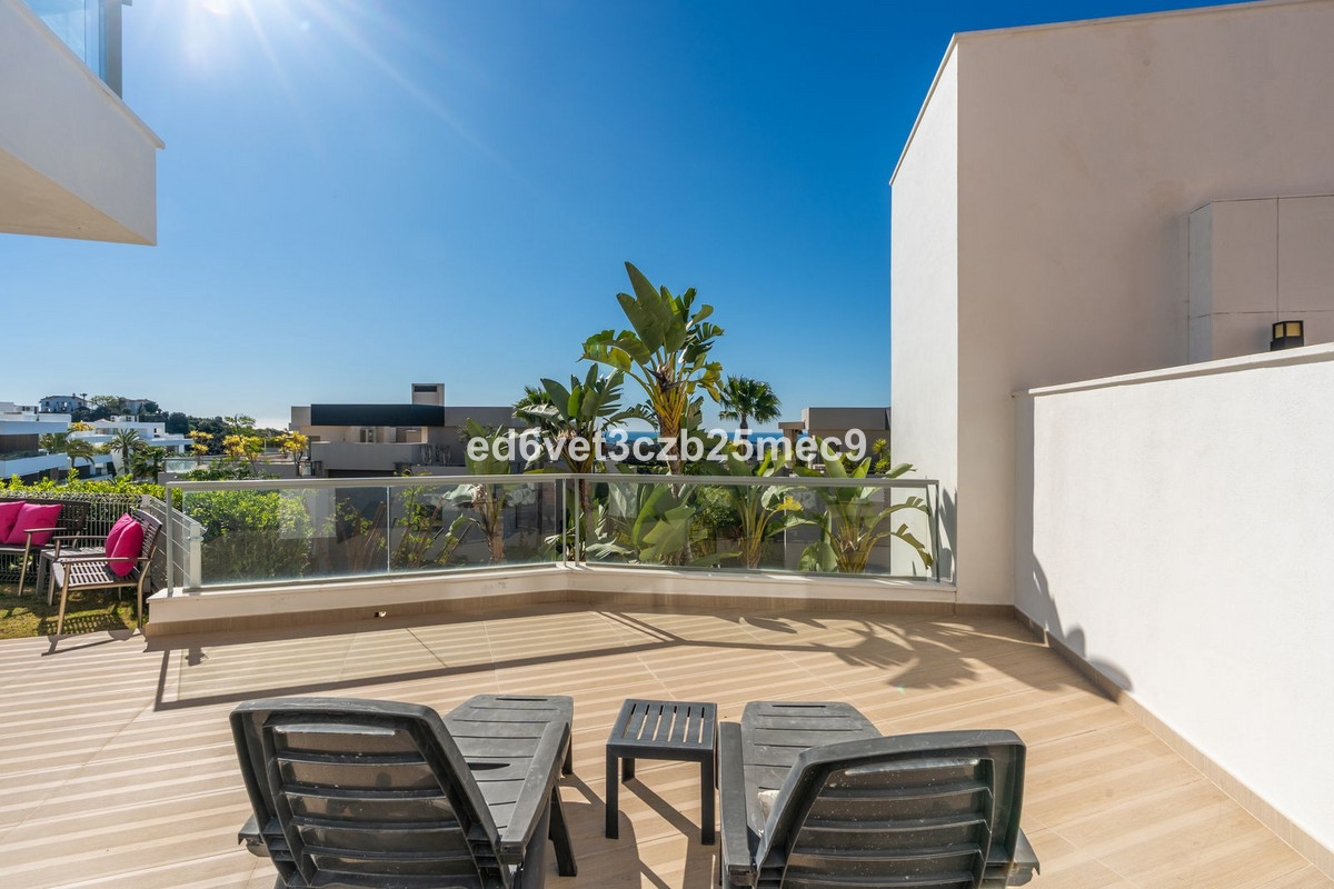 3 Bed Apartment for sale in Los Arqueros Costa Del Sol, Málaga, Spain