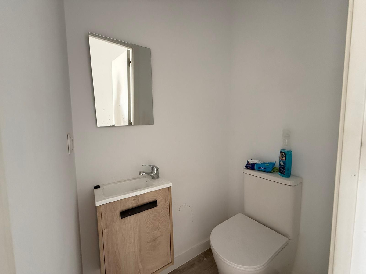 Commercial unit for sale in Benalmadena Costa Costa Del Sol, Málaga, Spain