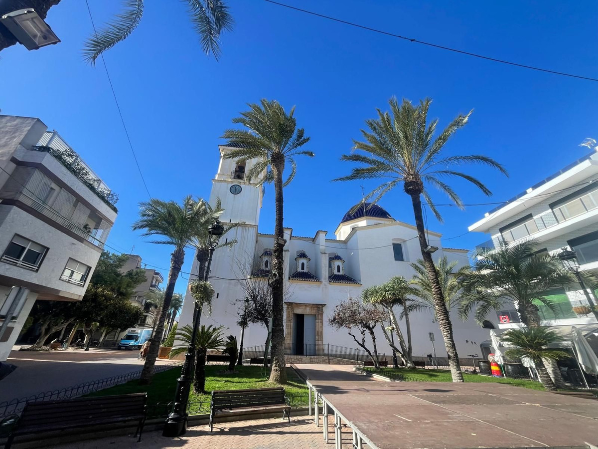 Se vende Pareada de 4 dormitorios en Costa Blanca, Alicante, España