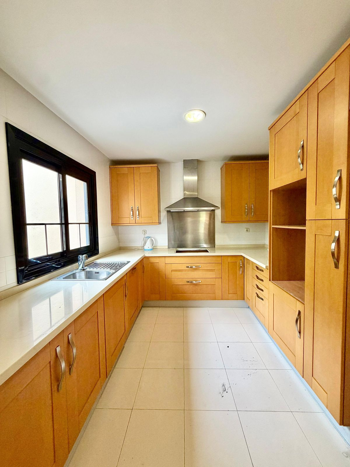 4 Bed Apartment for sale in Puerto Banús Costa Del Sol, Málaga, Spain