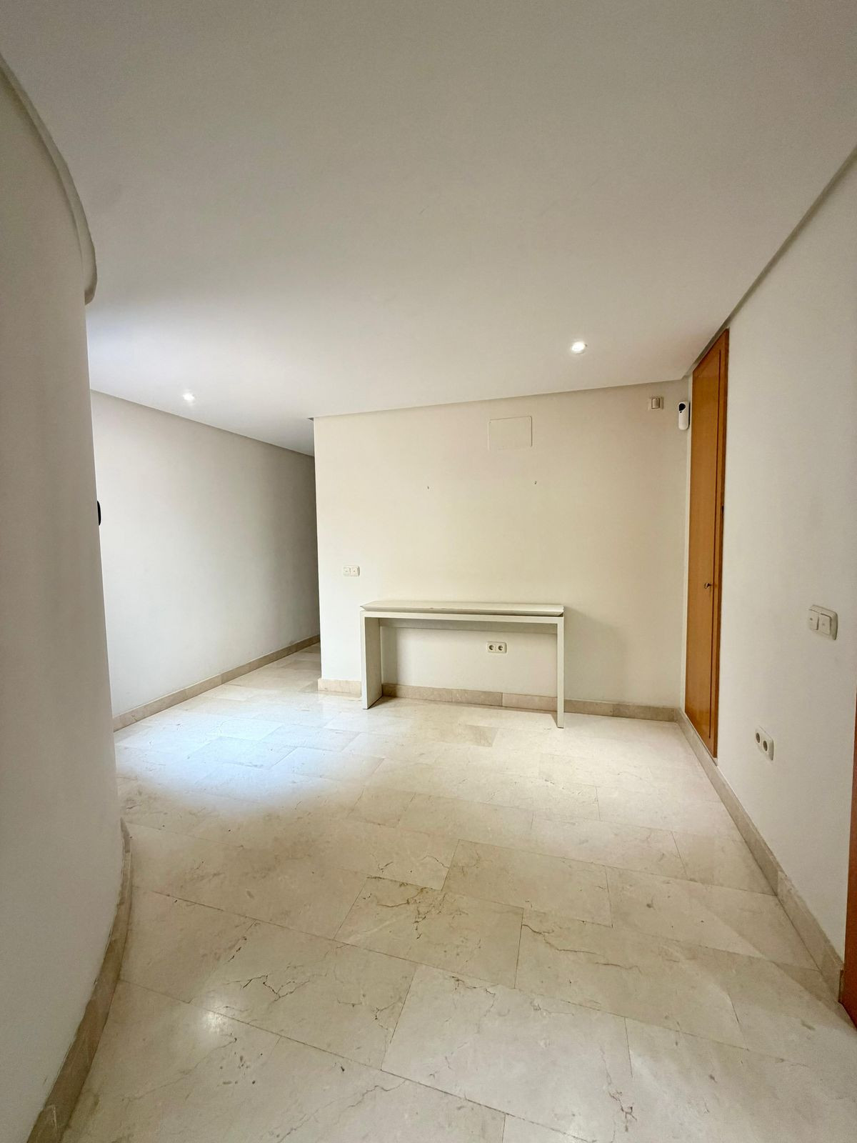 4 Bed Apartment for sale in Puerto Banús Costa Del Sol, Málaga, Spain