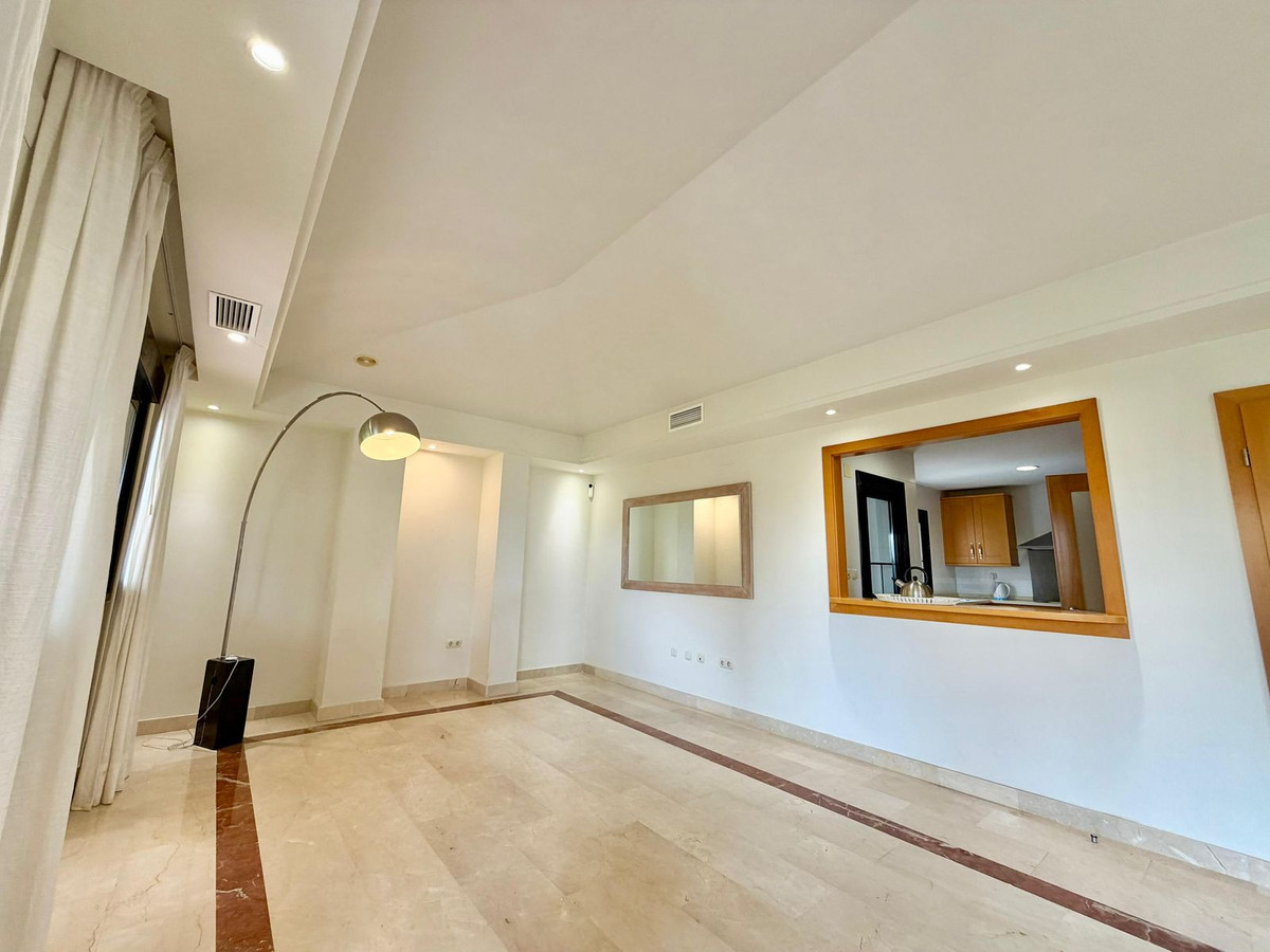 4 Bed Apartment for sale in Puerto Banús Costa Del Sol, Málaga, Spain