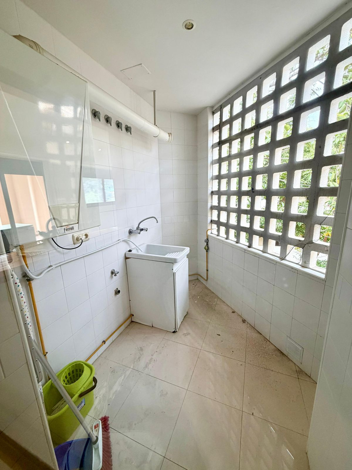 4 Bed Apartment for sale in Puerto Banús Costa Del Sol, Málaga, Spain