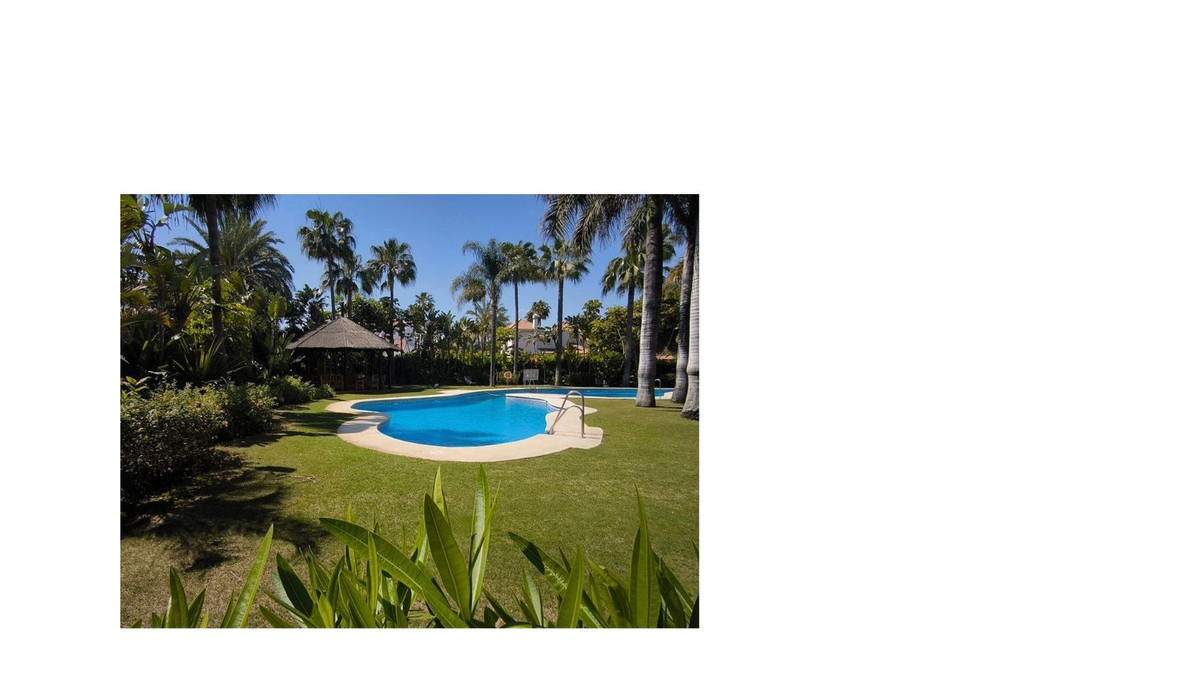 4 Bed Apartment for sale in Puerto Banús Costa Del Sol, Málaga, Spain