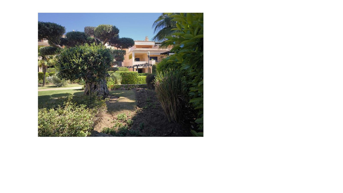 4 Bed Apartment for sale in Puerto Banús Costa Del Sol, Málaga, Spain