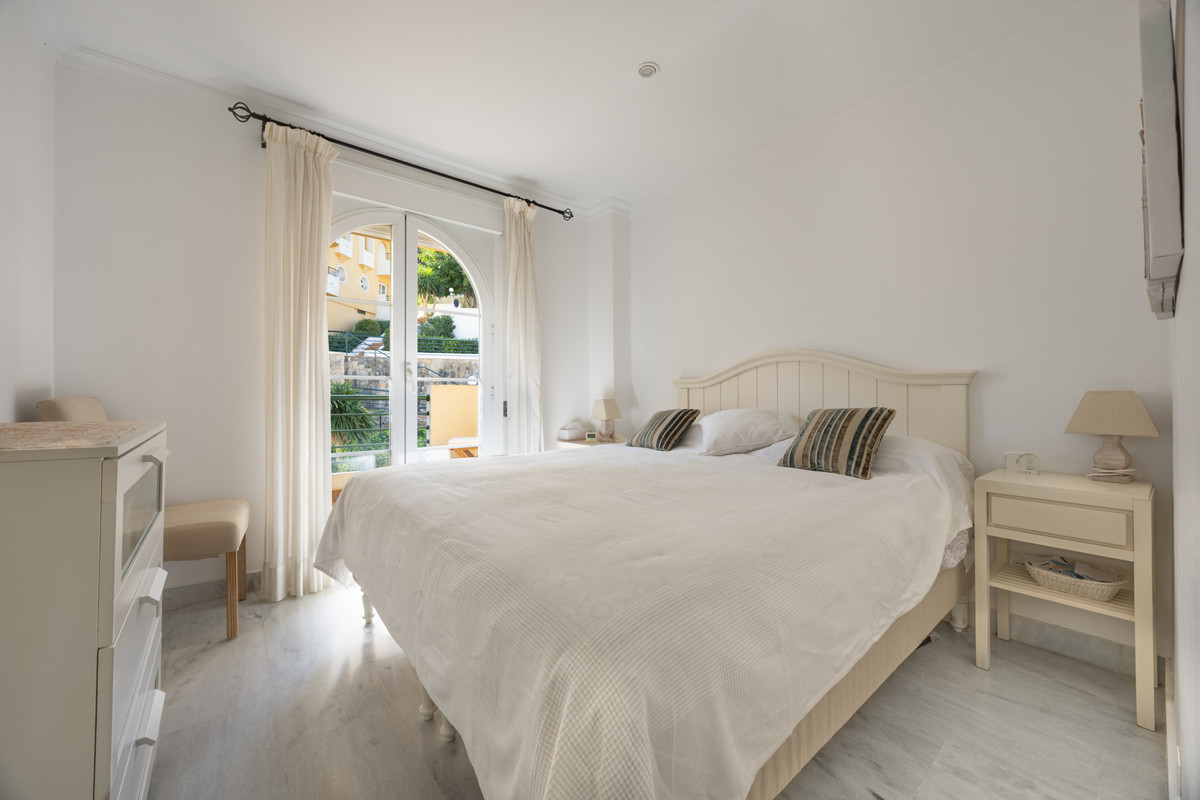 Se vende Apartamento Planta Media de 2 dormitorios en Costa Del Sol, Málaga, España