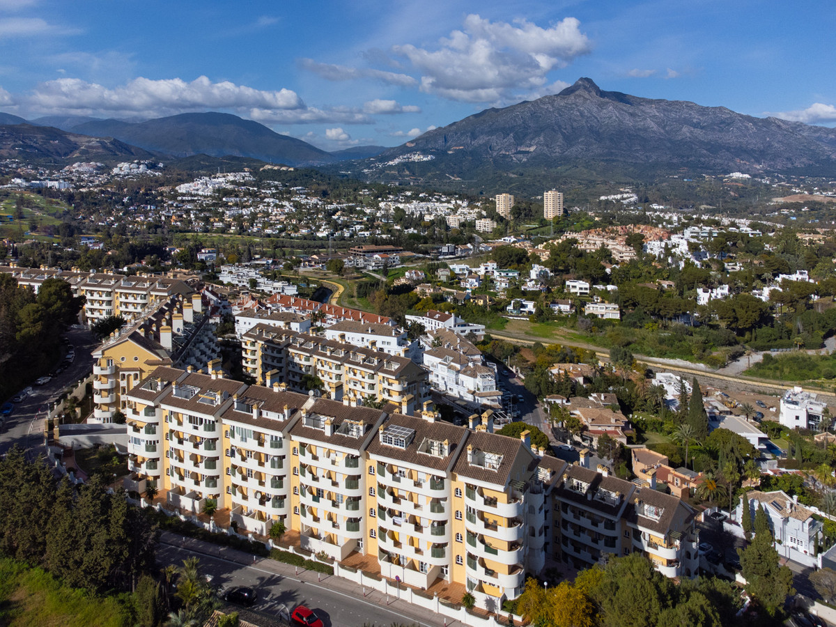 Se vende Apartamento Planta Media de 2 dormitorios en Costa Del Sol, Málaga, España