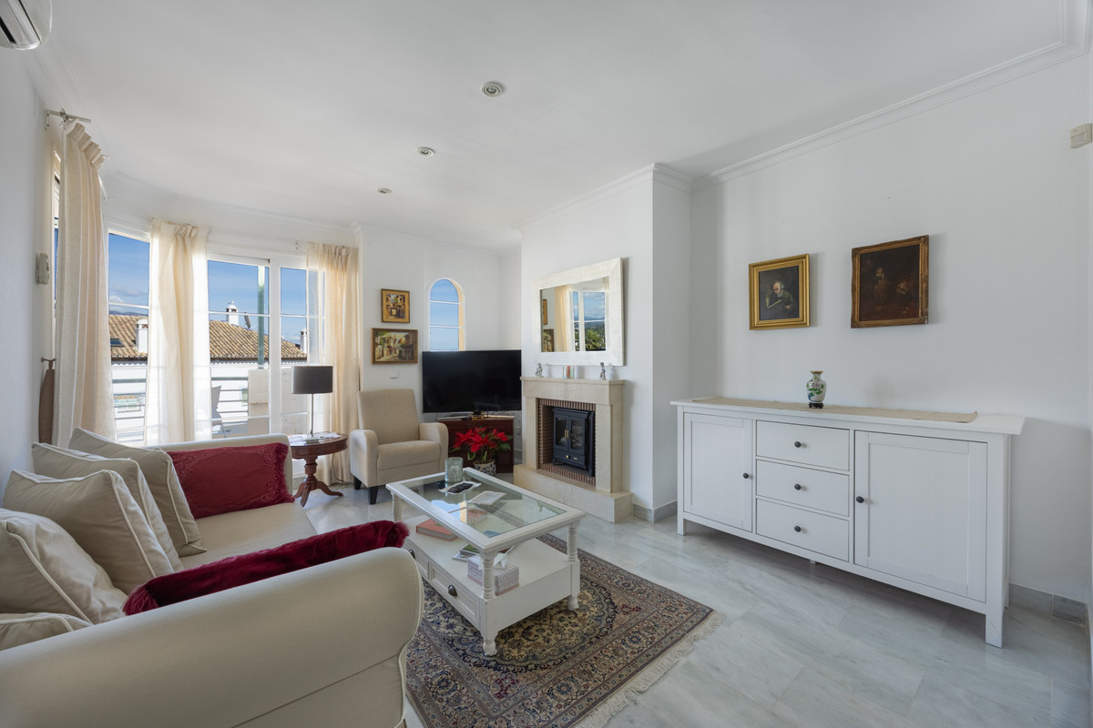 Se vende Apartamento Planta Media de 2 dormitorios en Costa Del Sol, Málaga, España