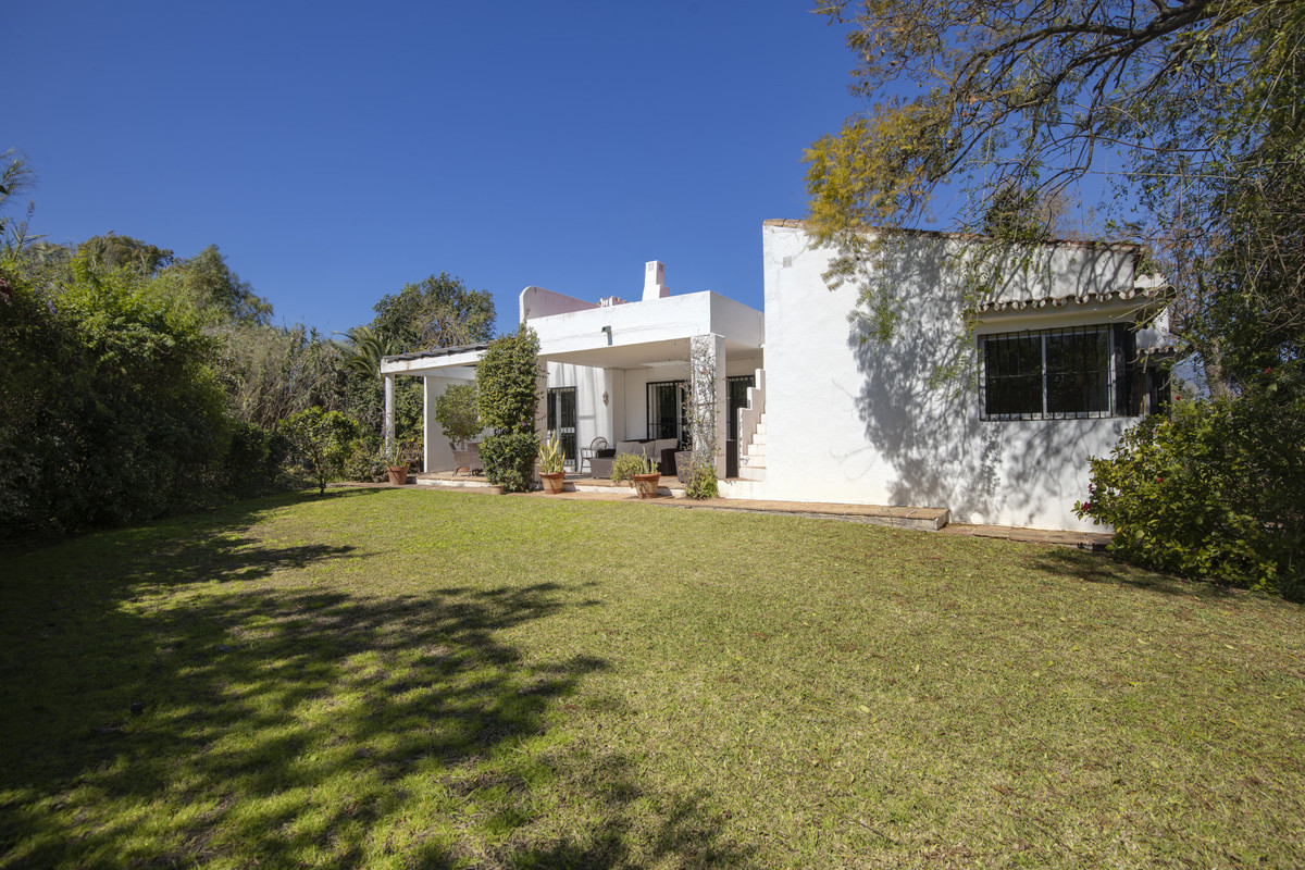 3 Bed Townhouse for sale in Guadalmina Baja Costa Del Sol, Málaga, Spain