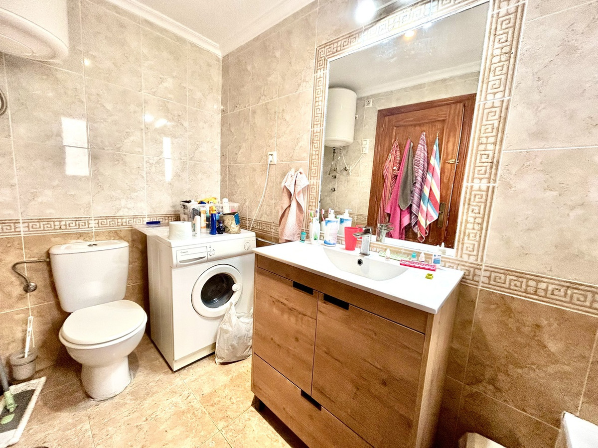 Se vende Apartamento en Planta Última de 2 dormitorios en Costa Blanca, Alicante, España