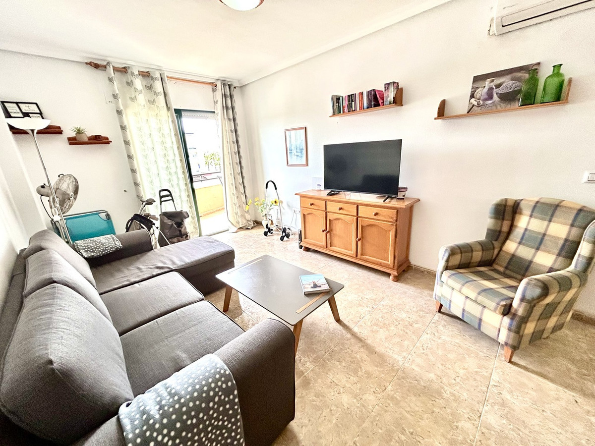 Se vende Apartamento en Planta Última de 2 dormitorios en Costa Blanca, Alicante, España