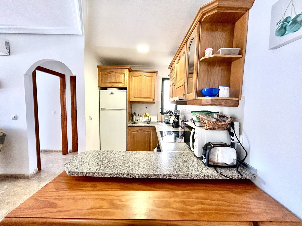 Se vende Apartamento en Planta Última de 2 dormitorios en Costa Blanca, Alicante, España