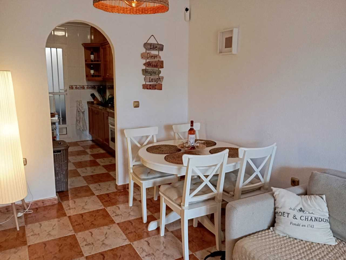 Se vende Apartamento Planta Baja de 2 dormitorios en Costa Blanca, Alicante, España