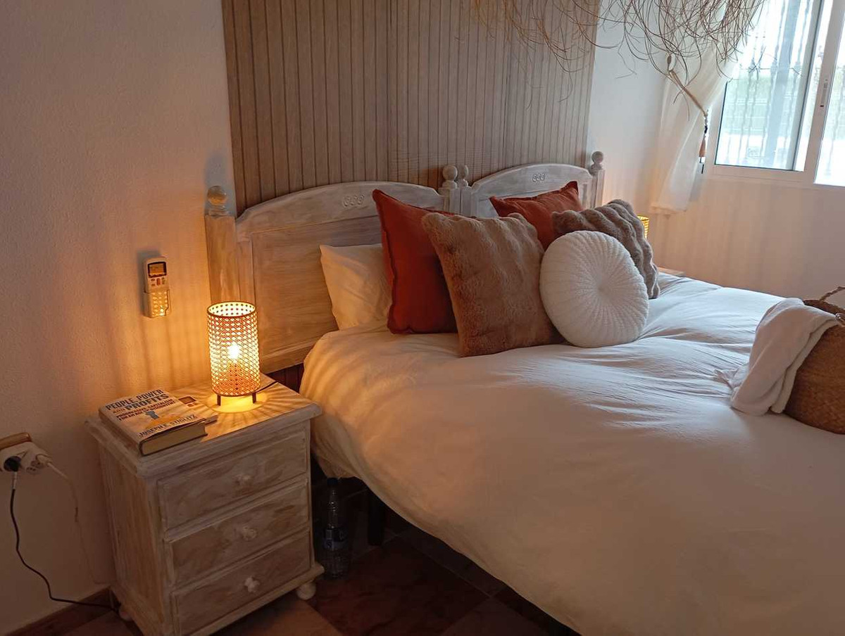 Se vende Apartamento Planta Baja de 2 dormitorios en Costa Blanca, Alicante, España
