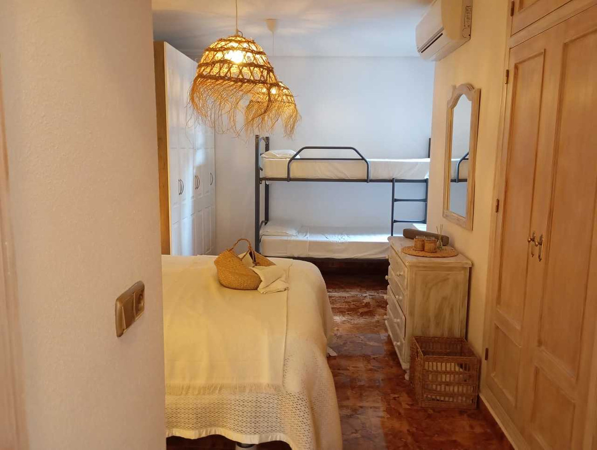 Se vende Apartamento Planta Baja de 2 dormitorios en Costa Blanca, Alicante, España