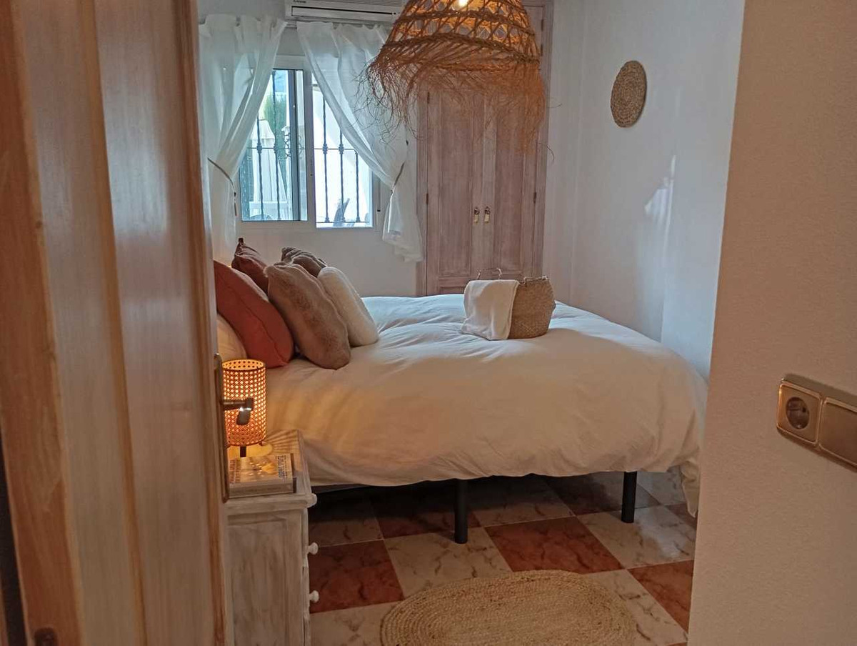 Se vende Apartamento Planta Baja de 2 dormitorios en Costa Blanca, Alicante, España